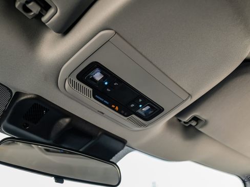 Used 2025 Ford F150 XL image 38