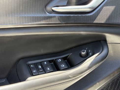Used 2023 Jeep Grand Cherokee L Laredo AWD/4WD image 5