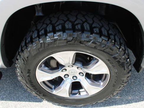 Used 2021 RAM 1500 Laramie AWD/4WD image 14
