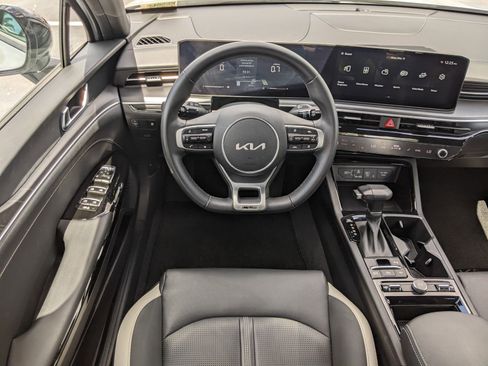 Certified 2025 Kia K5 GT-Line image 12