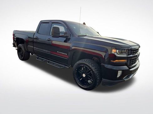 Used 2017 Chevrolet Silverado 1500 LT w/ All Star Edition AWD/4WD image 11