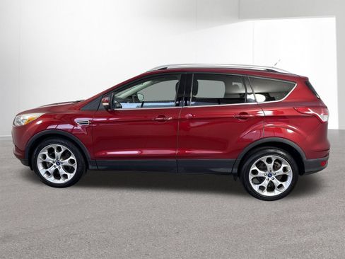 Used 2014 Ford Escape Titanium w/ Equipment Group 401A AWD/4WD image 30