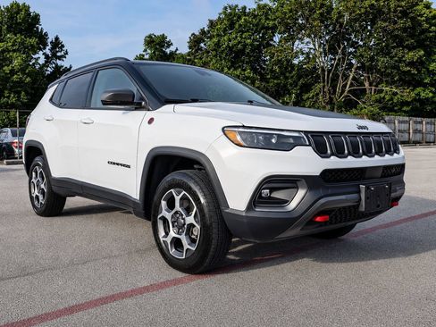 Used 2022 Jeep Compass Trailhawk w/ Trailhawk Elite Group AWD/4WD image 1