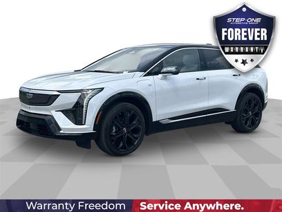 New 2025 Cadillac Optiq Luxury 1 w/ LPO, ONYX Package