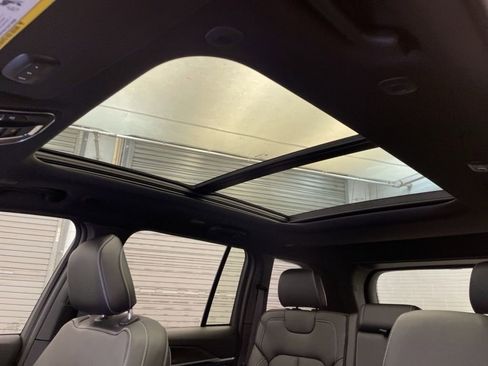 New 2026 Jeep Grand Cherokee Limited image 15