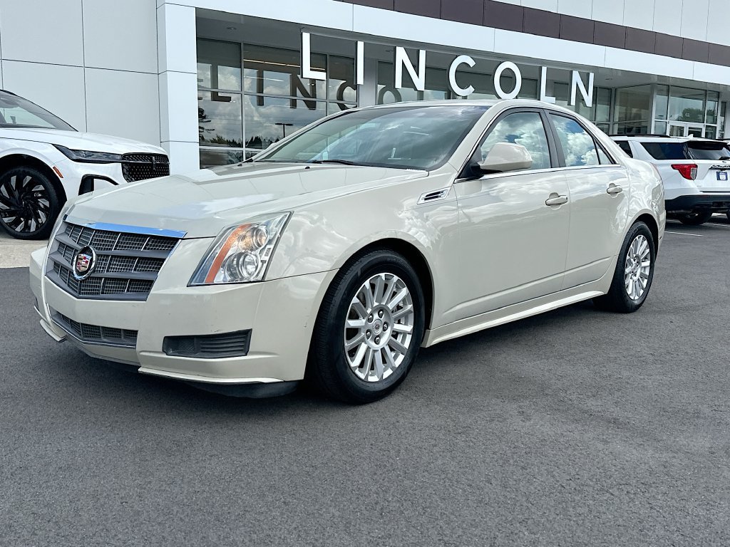Used 2010 Cadillac CTS Luxury RWD image 1