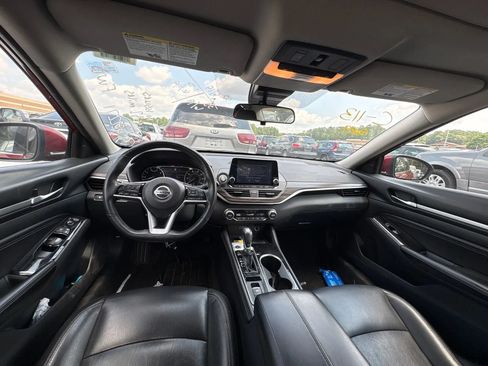Used 2021 Nissan Altima 2.5 SL FWD image 6