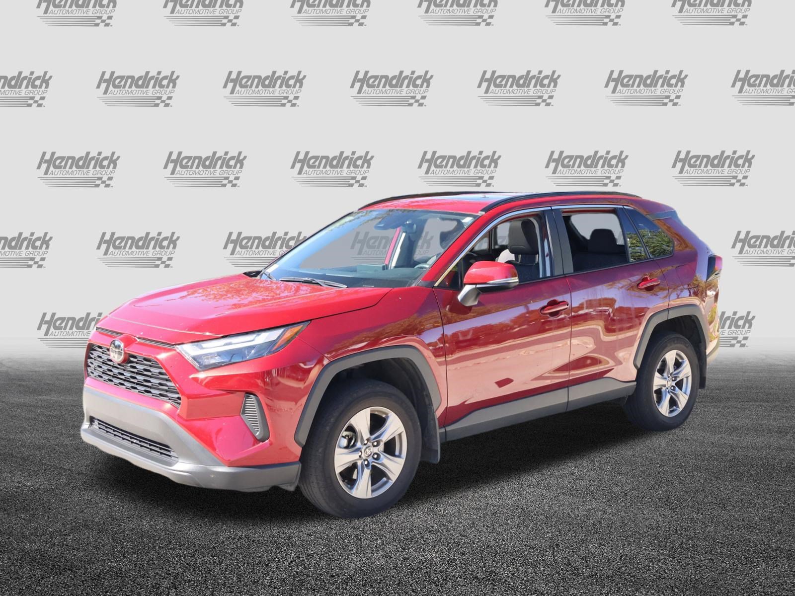 Used 2025 Toyota RAV4 XLE w/ Convenience Package FWD image 5