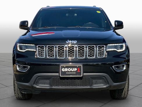 Used 2019 Jeep Grand Cherokee Laredo RWD image 4