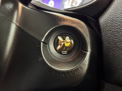 Used 2018 Jeep Renegade Latitude w/ Cold Weather Group AWD/4WD image 28