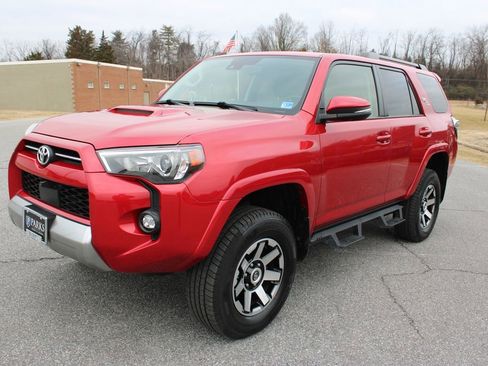 Used 2022 Toyota 4Runner TRD Off-Road Premium image 5