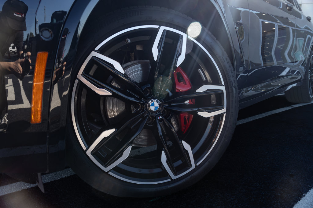 Used 2024 BMW X3 M40i w/ Premium Package AWD/4WD image 2