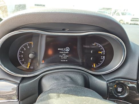 Used 2020 Jeep Grand Cherokee Trailhawk w/ Trailhawk Luxury Group AWD/4WD image 9