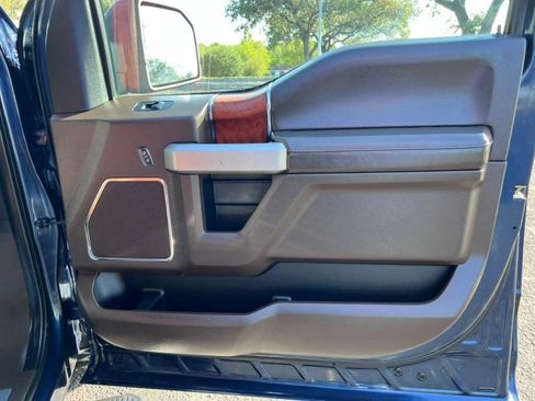 Used 2019 Ford F150 King Ranch w/ Equipment Group 601A Luxury RWD image 34