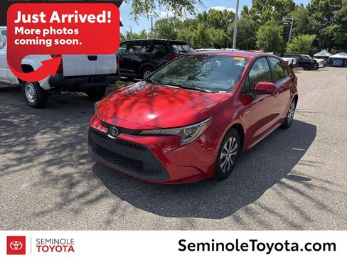 Used 2021 Toyota Corolla LE FWD image 1