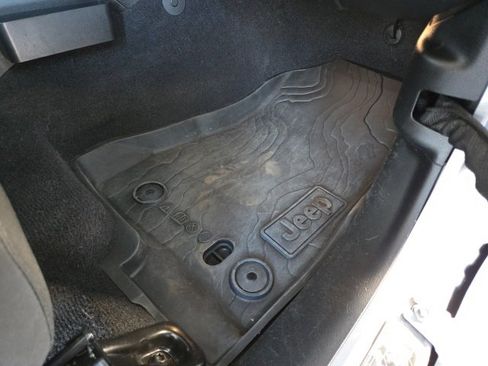 Used 2021 Jeep Wrangler Unlimited Islander w/ Uconnect 4C Nav & Sound Group image 15