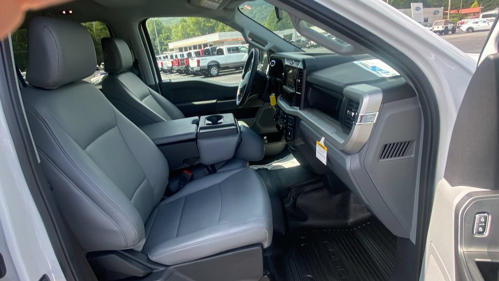 New 2026 Ford F350 XL w/ XL Chrome Package AWD/4WD image 12
