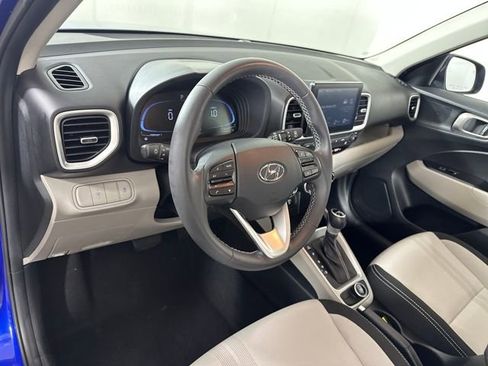 Certified 2024 Hyundai Venue SEL image 13