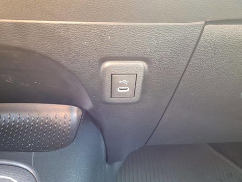 Used 2023 Toyota Corolla SE image 20