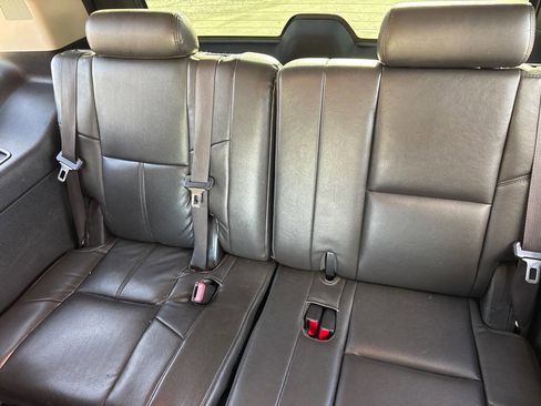 Used 2014 GMC Yukon Denali image 9