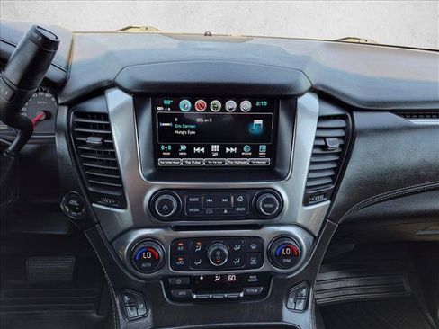 Used 2020 Chevrolet Suburban Premier RWD image 13