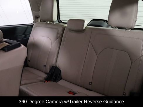 Used 2023 Ford Expedition Limited AWD/4WD image 17