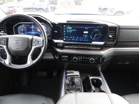 Used 2024 Chevrolet Silverado 1500 RST AWD/4WD image 45