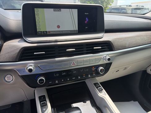 Used 2020 Kia Telluride EX w/ Towing Package FWD image 3