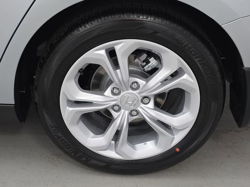 New 2026 Honda Accord LX image 31