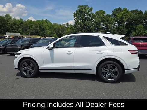 Used 2022 Genesis GV70 3.5T Sport w/ Sport Advanced Package AWD/4WD image 6
