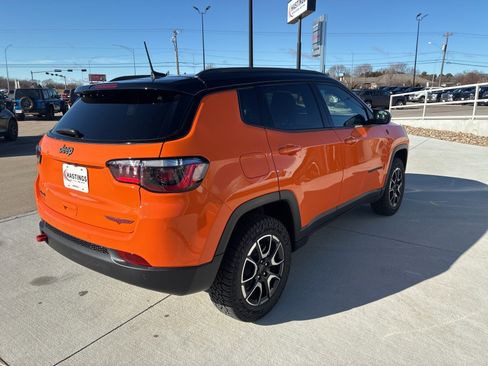 New 2026 Jeep Compass Trailhawk w/ Sun, Sound & Navigation Group image 7