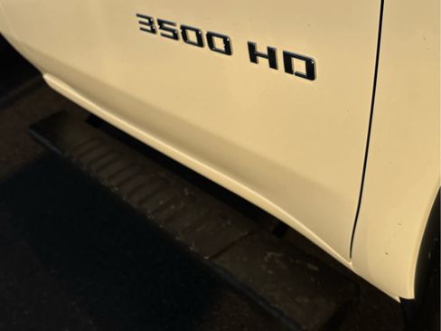 Used 2025 Chevrolet Silverado 3500 W/T w/ WT Convenience Package image 34