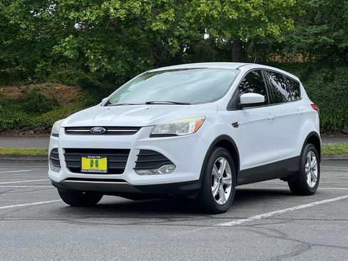 Used 2013 Ford Escape SE image 1