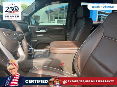Used 2025 GMC Sierra 1500 Denali w/ Technology Package AWD/4WD image 8