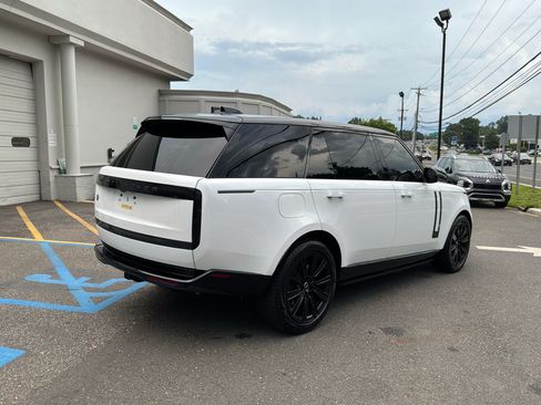 Used 2024 Land Rover Range Rover Long Wheelbase Autobiography AWD/4WD image 48