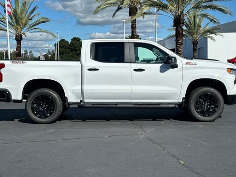 New 2026 Chevrolet Silverado 1500 LT Trail Boss w/ Safety Package AWD/4WD image 2