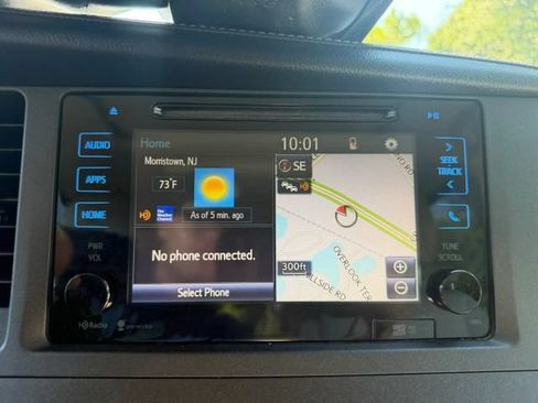 Used 2015 Toyota Sienna XLE Premium AWD/4WD image 22