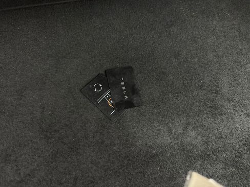 Used 2023 Tesla Model 3 Standard Range image 78