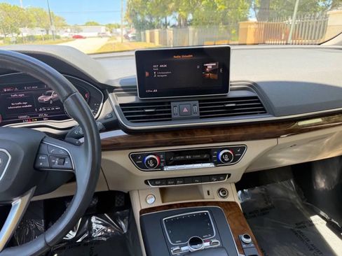 Used 2018 Audi Q5 Prestige w/ Prestige Package AWD/4WD image 19