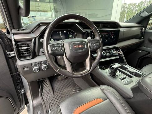 Used 2023 GMC Sierra 1500 AT4 w/ AT4 Premium Package AWD/4WD image 11