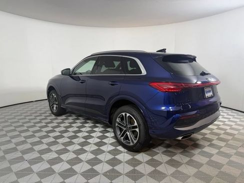 Certified 2025 Audi Q5 Premium w/ Convenience Package AWD/4WD image 6