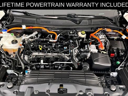 Used 2024 Lincoln Corsair Grand Touring image 11