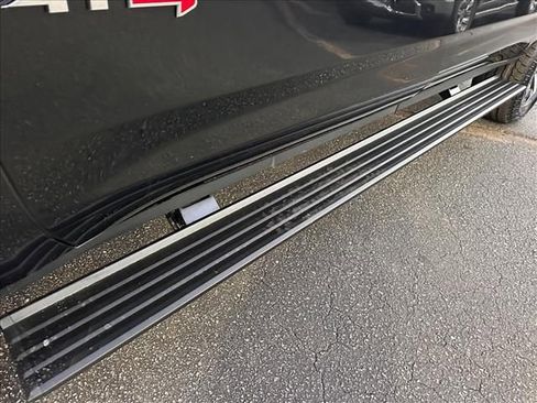 New 2026 GMC Yukon XL AT4 w/ AT4 Premium Plus Package image 16