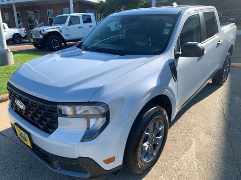 Used 2025 Ford Maverick XLT w/ Equipment Group 302A image 15