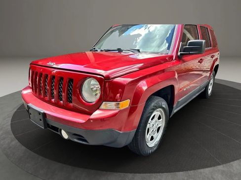Used 2016 Jeep Patriot Sport w/ Power Value Group image 13