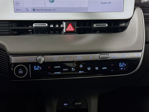 Used 2024 Hyundai Ioniq 5 SEL image 24