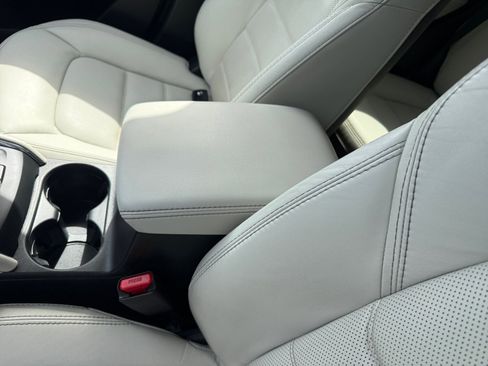 Used 2023 MAZDA CX-5 AWD 2.5 S w/ Premium Package image 14