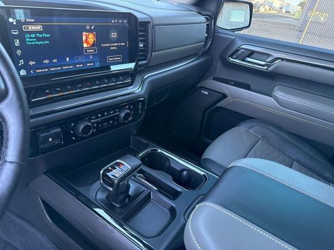 Used 2023 Chevrolet Silverado 1500 ZR2 image 30