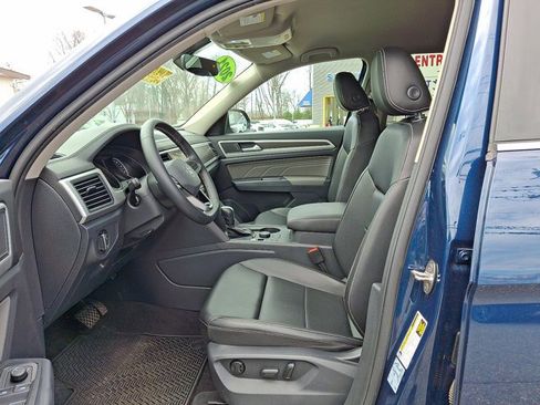 Used 2021 Volkswagen Atlas SE w/ Towing Package image 3