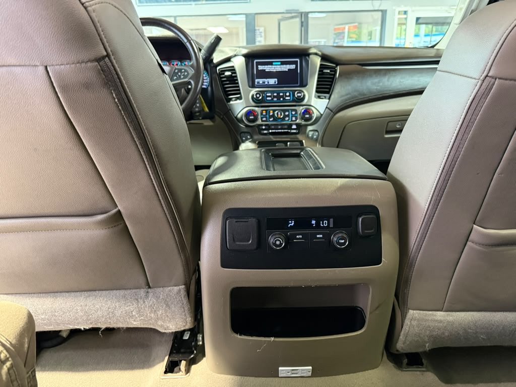 Used 2020 Chevrolet Suburban LT AWD/4WD image 19